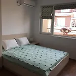 Dione Apartament *