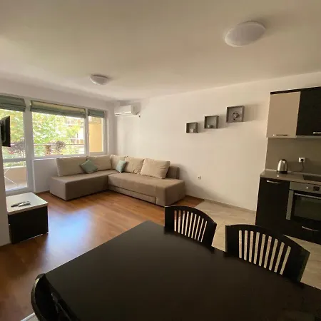 Dione Apartment