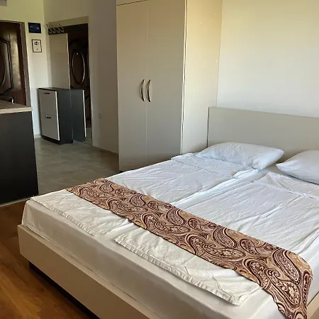 Apartment Dione *