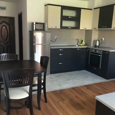 Apartment Dione *