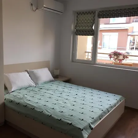 Dione Apartment *